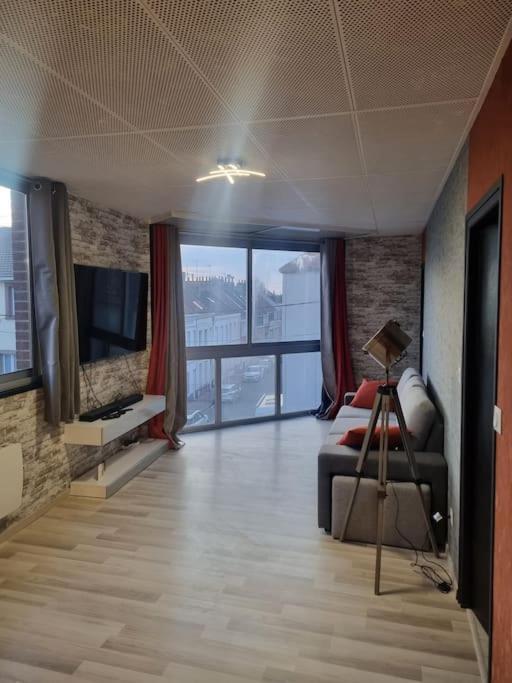 Cosy Loft - Calais Appartement Buitenkant foto